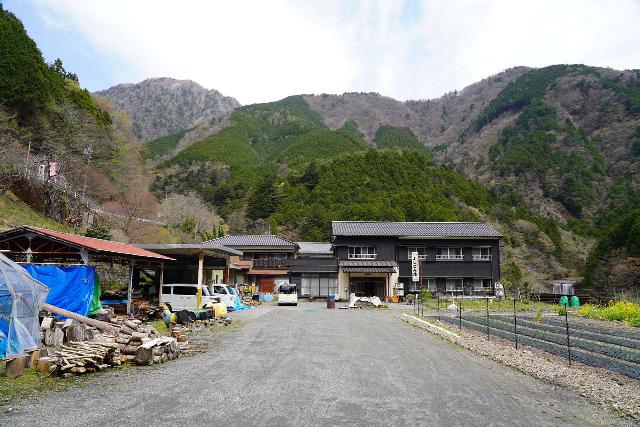 Abe_Otaki_001_04072023 - The 'Yoshitomi' Inn that we parked at prior to hiking to Abe Great Falls