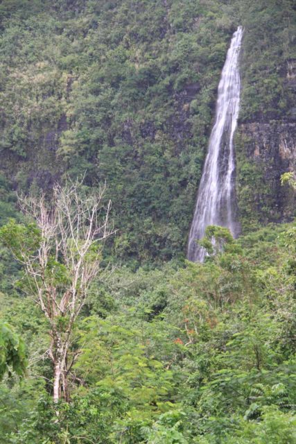 Afareaitu_Waterfalls_006_20121219 - Looking towards the Putoa Falls, which was one of the Afareaitu Waterfalls as seen a day after a heavy rain storm