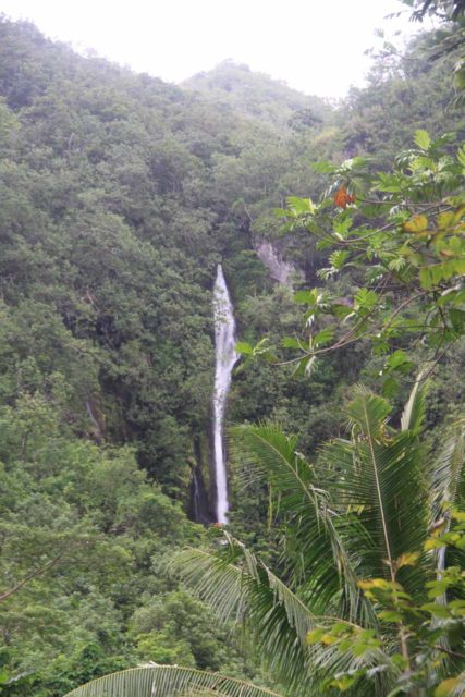 Afareaitu_Waterfalls_098_20121219