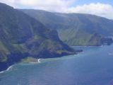 Air_Maui_027_09042003 - Checking out Molokai's sea cliffs