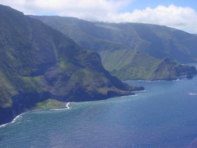 Air_Maui_027_09042003 - The first time we did this helicopter tour, we flew along the dramatically steep sea cliffs of Moloka'i's North Shore