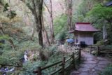 Amida_Falls_020_10212016 - Passing by a little shelter on the way to Amida Falls