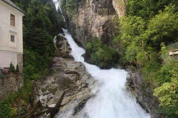 The Bad Gastein Waterfall possessed a very interesting mix of a multi-drop series of waterfalls crashing and tumbling its way right through the historical spa town of Bad Gastein.  And indeed...