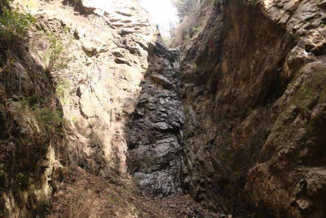 Bailey_Canyon_Falls_045_01212017 - A dry Bailey Canyon Falls