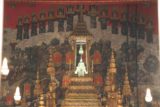 Bangkok_189_12242008 - Looking right at a bright jade Buddha