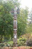 Butchart_Gardens_090_08022017 - Direct look at one of the totem poles in the Butchart Gardens