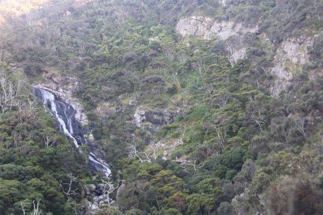 Carisbrook_Falls_17_026_11182017 - Carisbrook Falls and cliff context