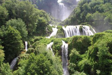 Cascata delle Marmore was probably one of Italy's more famous waterfalls.  We sensed it was famous because it seemed like most Italians had either known about it or at least heard of it...