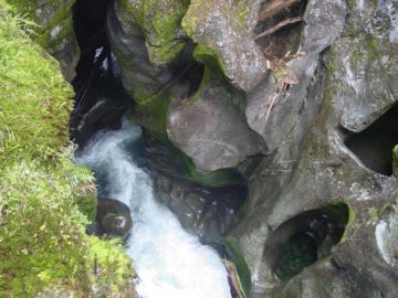 The Chasm was really more of a nature walk than a waterfalling experience, but I'm including a write-up about it because there really was a waterfall within the narrow potholed gorge.  The problem...