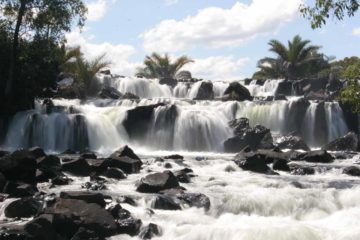 Chishimba Falls (I've also seen it spelled Chisimba Falls) was actually a conglomeration of three components - the main falls, Kaela Rapids (also spelled Kayela), and Mutumuna Falls (the upper...