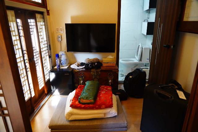 This homestay-like accommodation in Daegu, South Korea prioritized a more traditional experience over creature comforts and space