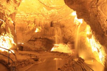 The Dan yr Ogof Showcaves Waterfalls pertain to a few waterfalls that we just so happened to see during our visit to this cave system in the Brecon Beacons National Park. From our pre-trip research...