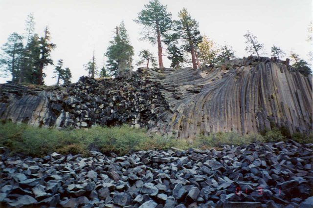 Devils_Postpile_004_scanned_09012001 - Further upstream of Lower Falls on the San Joaquin River was the Devils Postpile formation. This photo was taken on the same visit as our first visit to the falls back in 2001