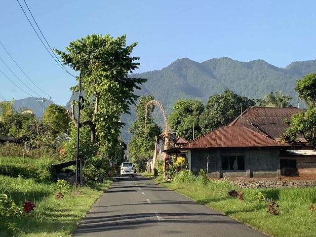 Drive_to_Sekumpul_004_iPhone_06222022 - Heading towards the mountains from North Bali en route to the Sekumpul Waterfalls