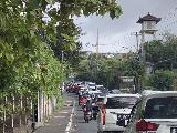 Drive_to_Uluwatu_011_iPhone_06262022 - More crazy traffic on the drive between Kuta and Uluwatu