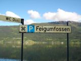Feigefossen_001_jx_06292005 - A sign spelling Feigefossen differently as Feigumfossen