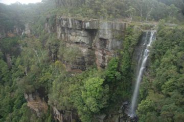 This Twin Falls sat in Morton National Park, and we were able to visit it after about 600m of walking past the Jersey Lookout of Fitzroy Falls.  As the name suggested, the falls consisted...