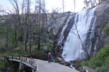 Foresta Falls was probably one of the more pleasant yet unsung and off-the-beaten-path waterfalling surprises to be found in Yosemite National Park.  Every time we'd drive the Big Oak Flat Road...