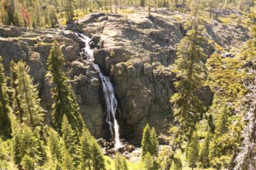 Frazier Falls (also known as Frazier Creek Falls) was a very impressively tall waterfall as according to a sign here, it was said to be 176ft in height (or 248ft in total if you include the...