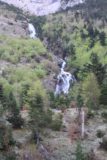 Gavarnie_156_20120513 - Another surprise cascade seen along the hike to the bottom of the Cascade de Gavarnie