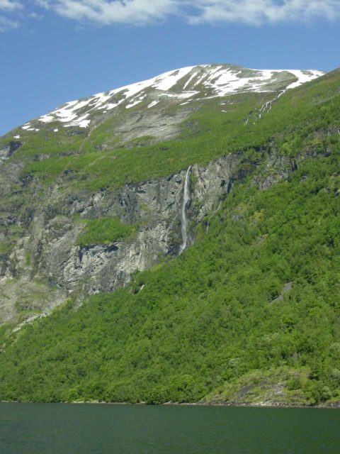 Geirangerfjorden_014_07012005 - Contextual view of Gjerdefossen in 2005, which was one of the first waterfalls we encountered on the Geirangerfjorden Cruise