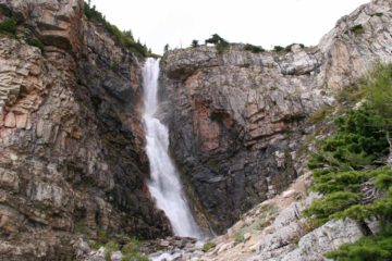 Apikuni Falls was perhaps the most striking waterfall that I was able to get close to during our visit to Glacier National Park.  Not bad considering that I actually hadn't planned...