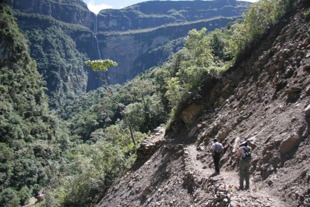 Gocta_324_04252008 - Traversing a landslide-prone ledge en route to the base of Catarata Gocta