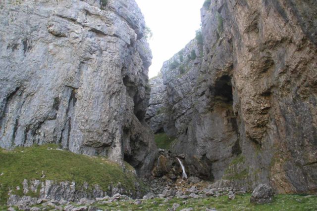 Gordale_Scar_046_08182014 - Gordale Scar and a waterfall in its depths