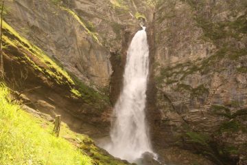 The Gossnitz Waterfall (or Gößnitz Waterfall; Goessnitz without the German letters) was the one waterfall that we did on our Grossglockner High Alpine Road Tour that actually required us to earn it...