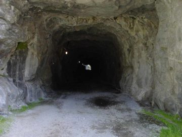 Hetch_Hetchy_dam_005_04242004