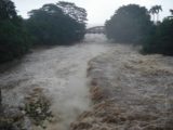 Hilo_002_jx_02022008 - Flooded Wailuku River in Hilo