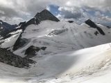 Hintertux_078_jx_07182018 - Looking towards some ski runs on the Hintertux Glacier
