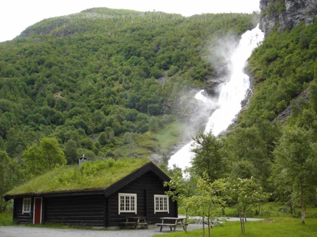 Hjellefossen_007_jx_06282005