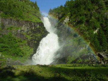Huldrefossen (I've also seen it spelled Huldefossen as well as Huldrafossen) was perhaps the most well-known waterfall of the Sunnfjord region, an area which encompassed the dozens upon dozens of...