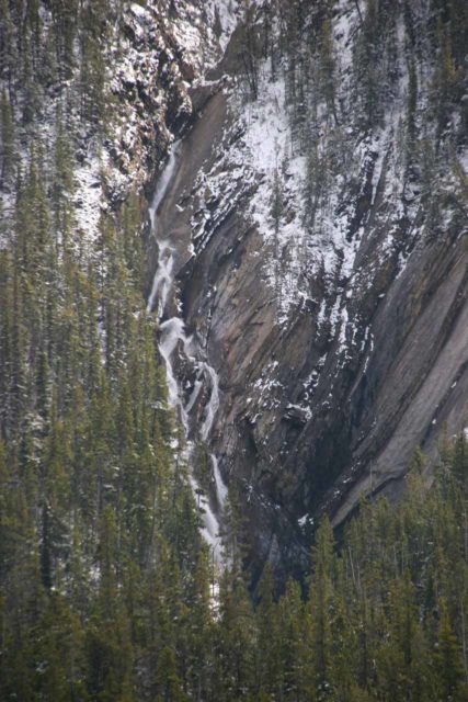 Icefields_Parkway_385_09212010 - Bringing the 'Sideways Falls' in with the zoom of the camera
