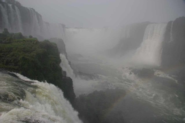 Iguazu_Falls_495_jx_09012007