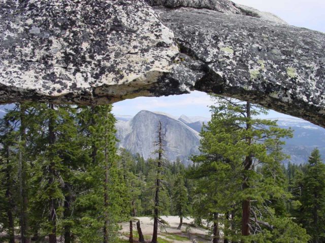 Indian_Rock_026_07062002 - Half Dome seen through the Indian Rock Arch