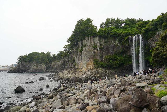 Day trips can be taken from Grand Hyatt Jeju to the south side of Jeju-do, where the island's (and country's for that matter) best waterfalls can be found
