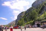 Kehlstein_148_07012018 - Looking back at the context of the upper end of the bus shuttle route and the tunnel entrance for Kehlsteinhaus