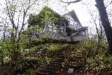 Kirifuri_Falls_007_04142023 - Sideways look back up at the inn by the P1 car park during my mid-April 2023 visit