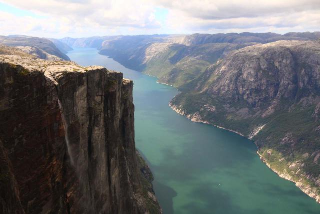 After visiting Kjerag, take the time to explore around the rim of the plateau to get this view of Lysefjord from Nesatind