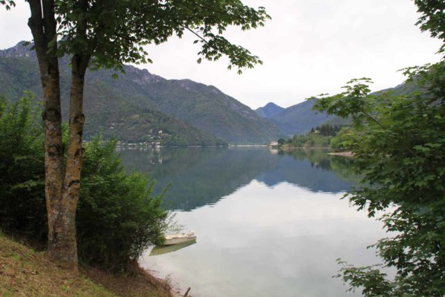 Lago_di_Ledro_003_20130602 - The scenic Lago di Ledro was what we passed by on the way to Tiarno di Sotto and the Cascata del Gorg d'Abiss