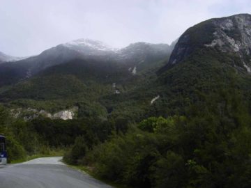 Lake_Manapouri_055_11252004