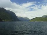 Lake_Manapouri_061_11252004