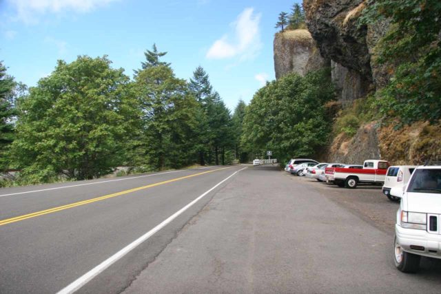 Lower_Oneonta_Falls_001_08212009 - The parking situation along the Old Columbia River Highway near the mouth of the Oneonta Gorge where the scramble to Lower Oneonta Falls would begin