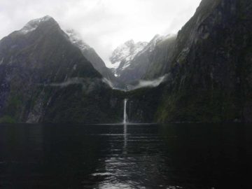Milford_Sound_049_11302004