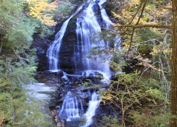 Moss Glen Falls was one of two waterfalls that we visited having the same name in the same state of Vermont on the same day.  This one was located near the charming town of Stowe, which seemed to...