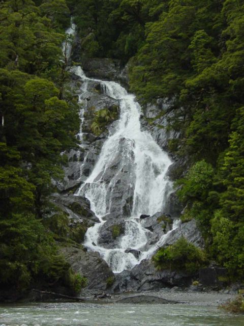 Fantail Falls - World of Waterfalls