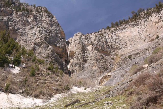 Mt_Charleston_332_04222017 - Context of the accidental waterfall that I'm calling 'Medium Falls' fronted by an extensive snow field