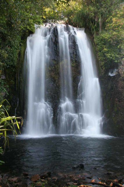 Ntumbachushi_Falls_018_05302008